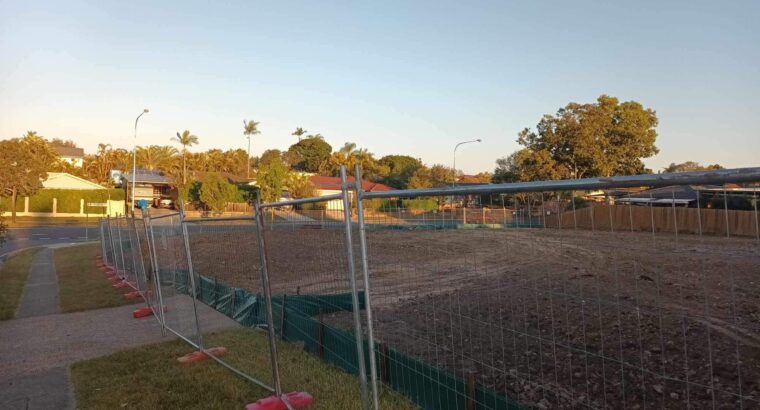 Demolition in Deebing Heights