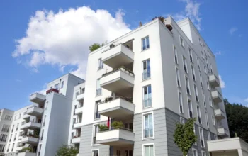 What facilities are provided in this Jaipur PG?