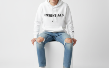 Essential Hoodie USA – Streetwear for America